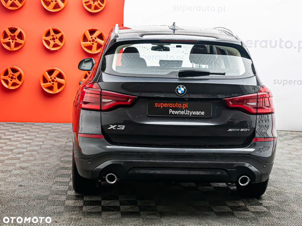 BMW X3 xDrive20i - 26