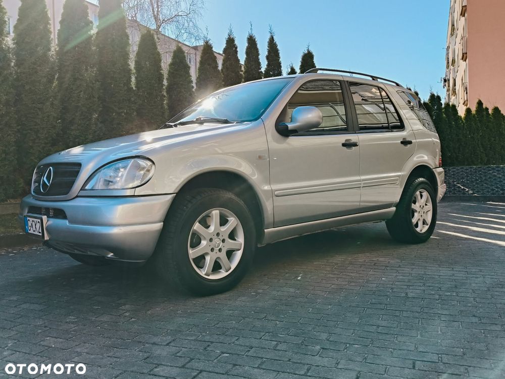 Mercedes-Benz ML 430 - 1