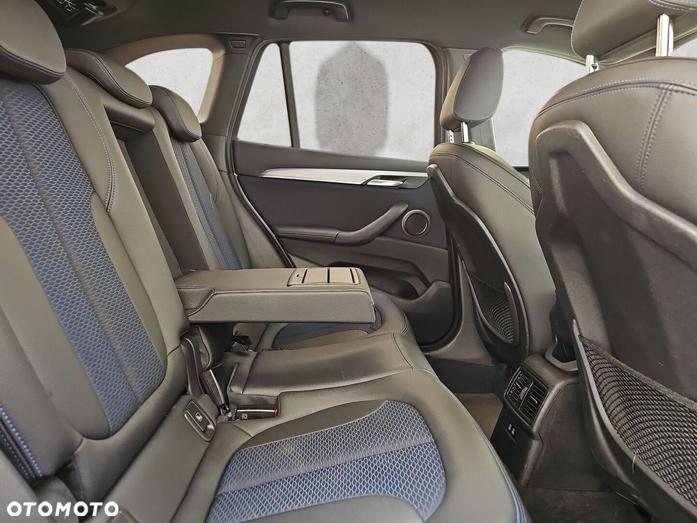 BMW X1 - 28