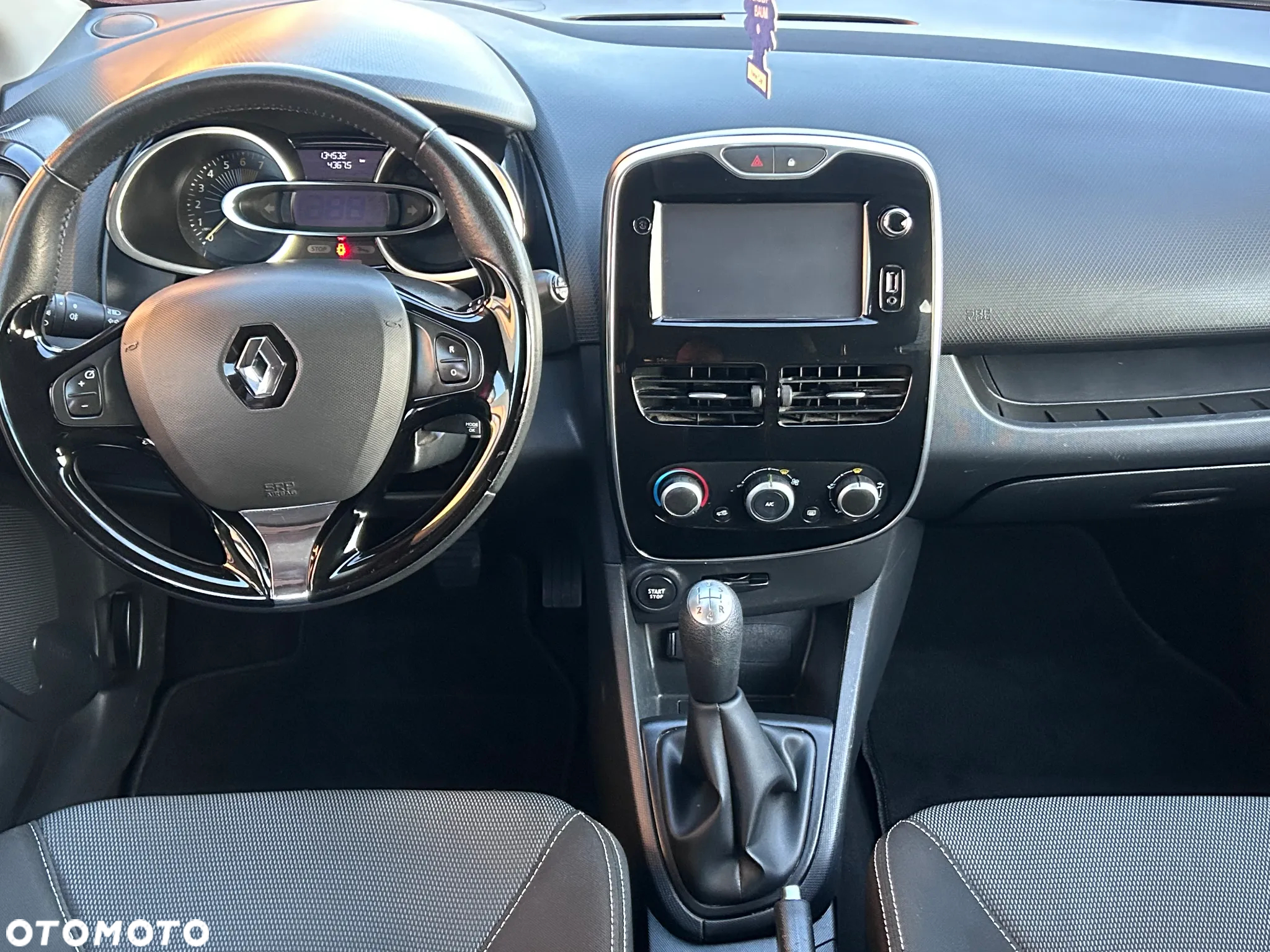 Renault Clio - 2
