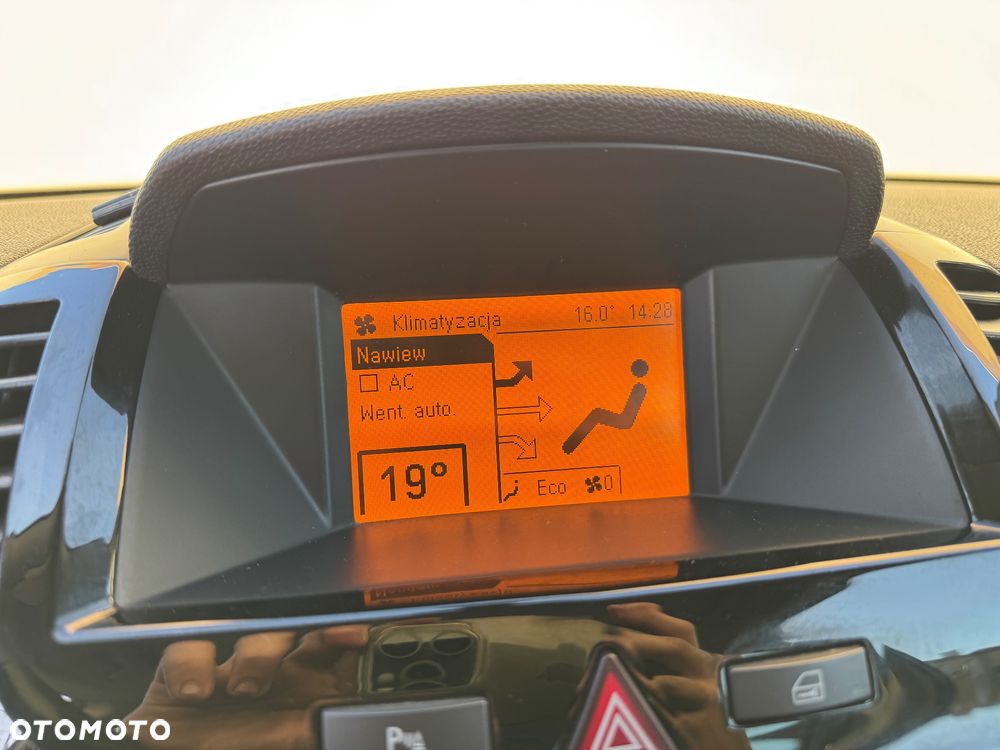 Opel Zafira 1.6 Cosmo EU5 - 12