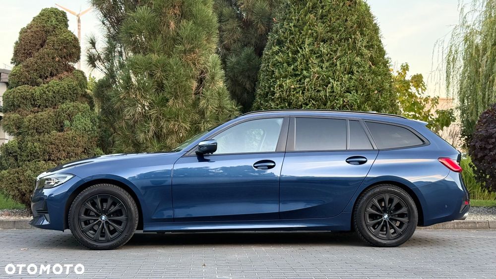 BMW Seria 3 318i - 12
