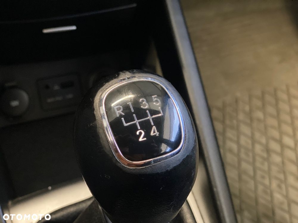 Kia Ceed Cee'd 1.4 Comfort + - 23