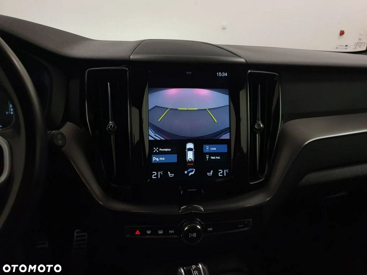 Volvo XC 60 D4 R-Design - 23
