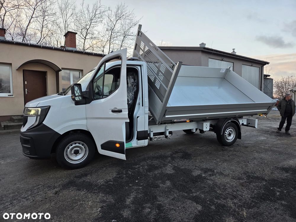 Renault Nowy Master - 1