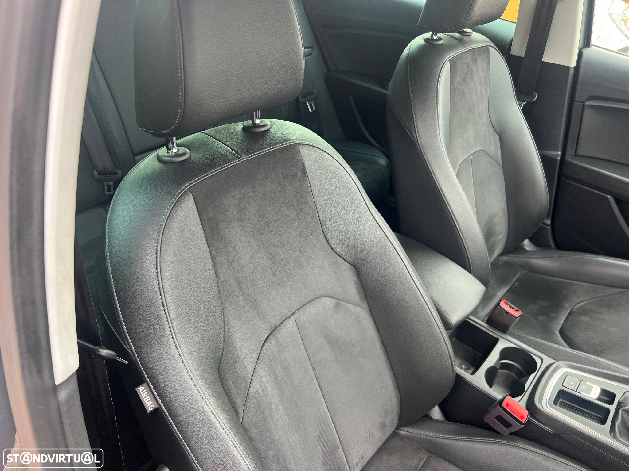 SEAT Leon 1.6 TDI FR S/S - 19