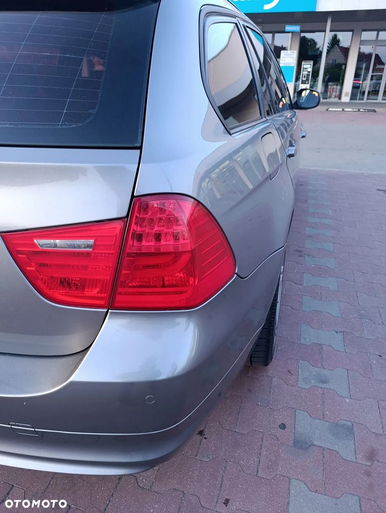 BMW Seria 3 320d Efficient Dynamics Sport Line - 7