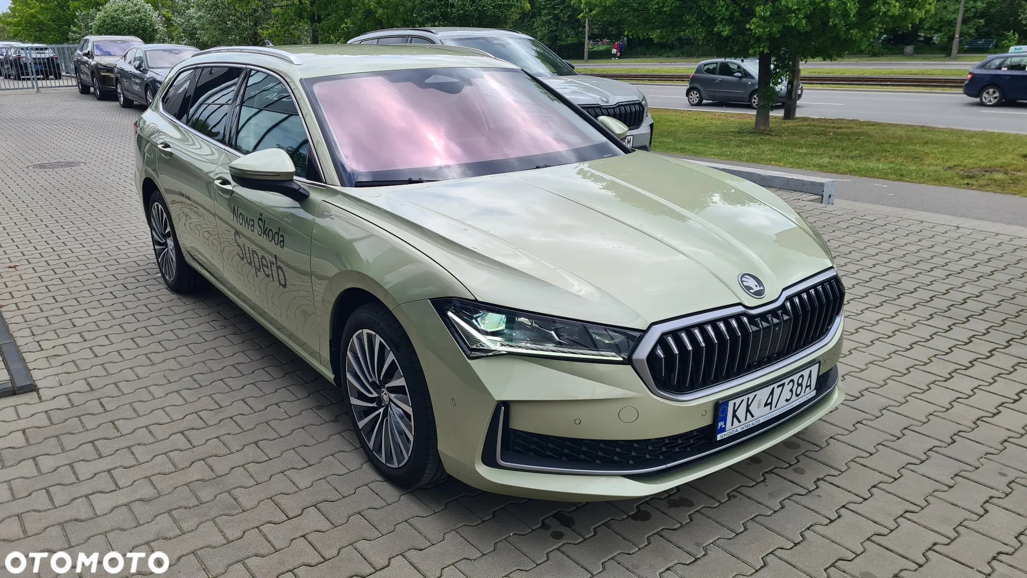 Skoda Superb 2.0 TDI SCR 4x4 L&K DSG - 3