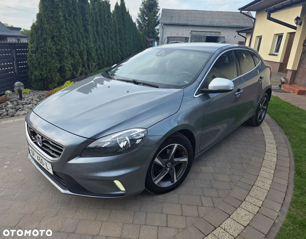 Volvo V40 D2 Drive-E R-Design Momentum - 2