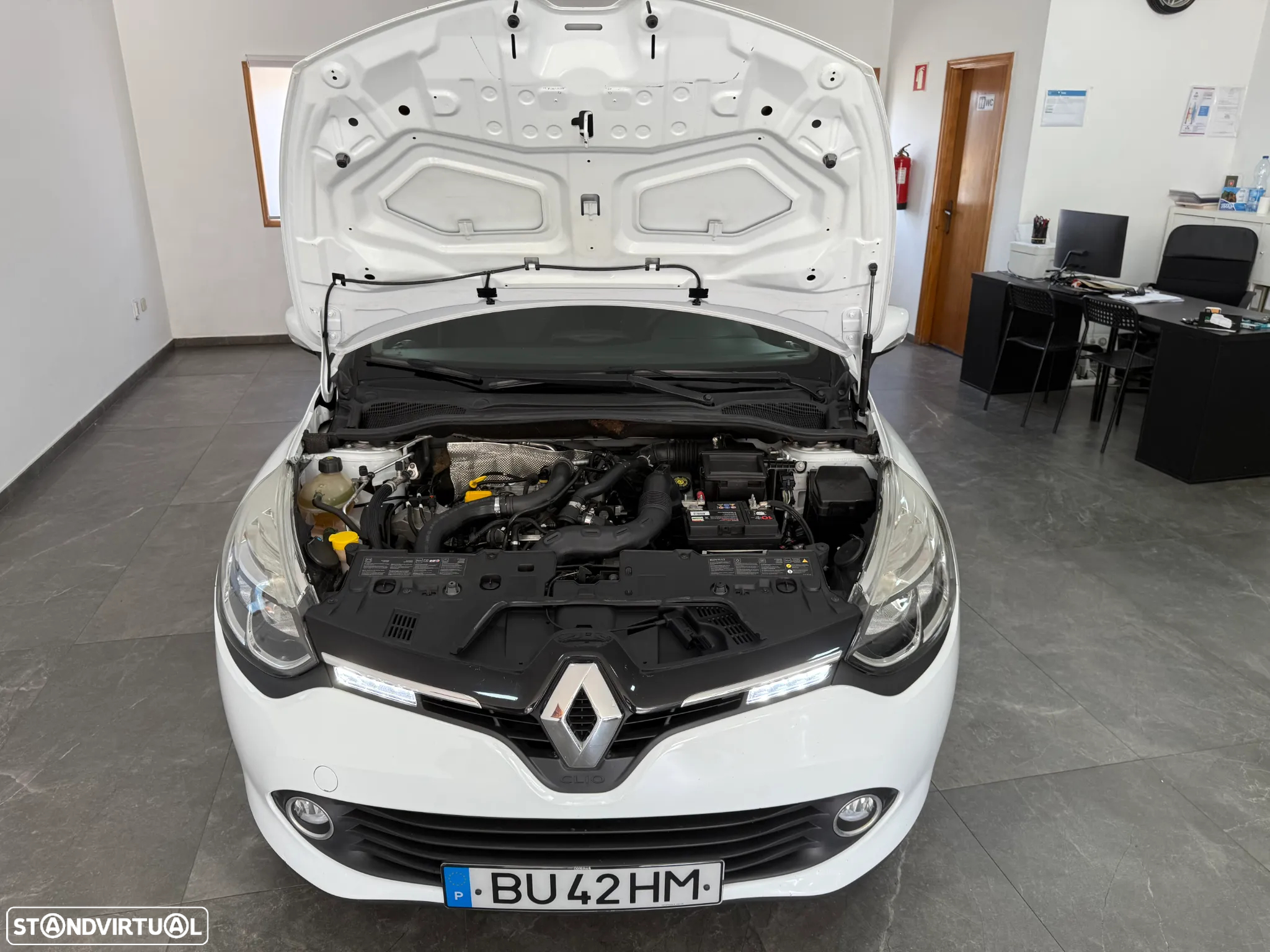 Renault Clio Sport Tourer 0.9 TCe Limited - 25
