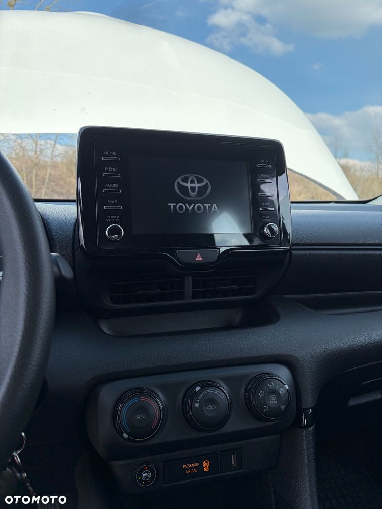 Toyota Yaris 1.0 Active - 8