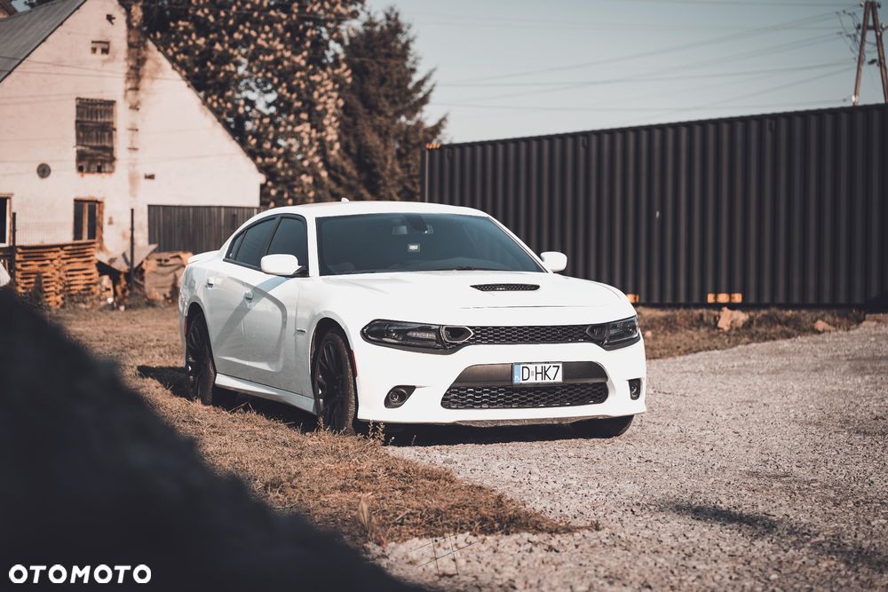 Dodge Charger 5.7 R/T - 2
