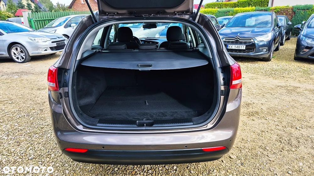 Kia Ceed 1.6 GDI ISG SW Platinum Edition - 33