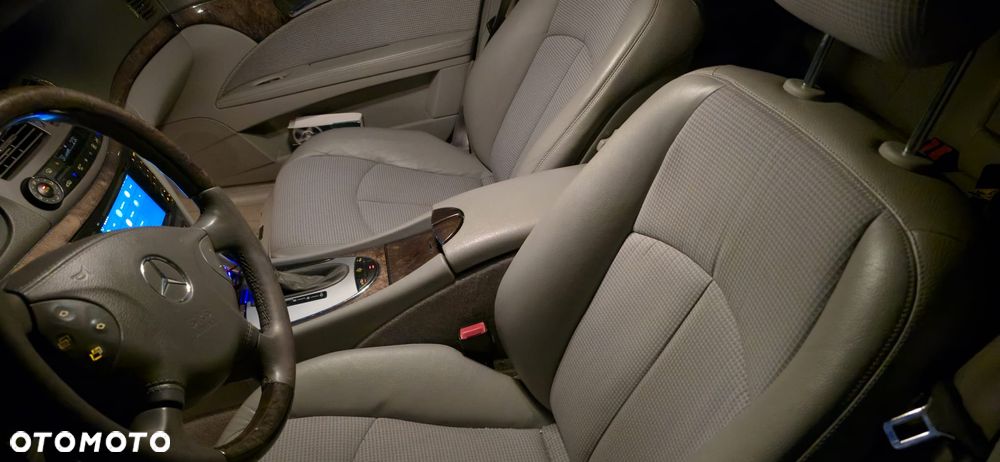 Mercedes-Benz Klasa E 500 T Avantgarde - 15