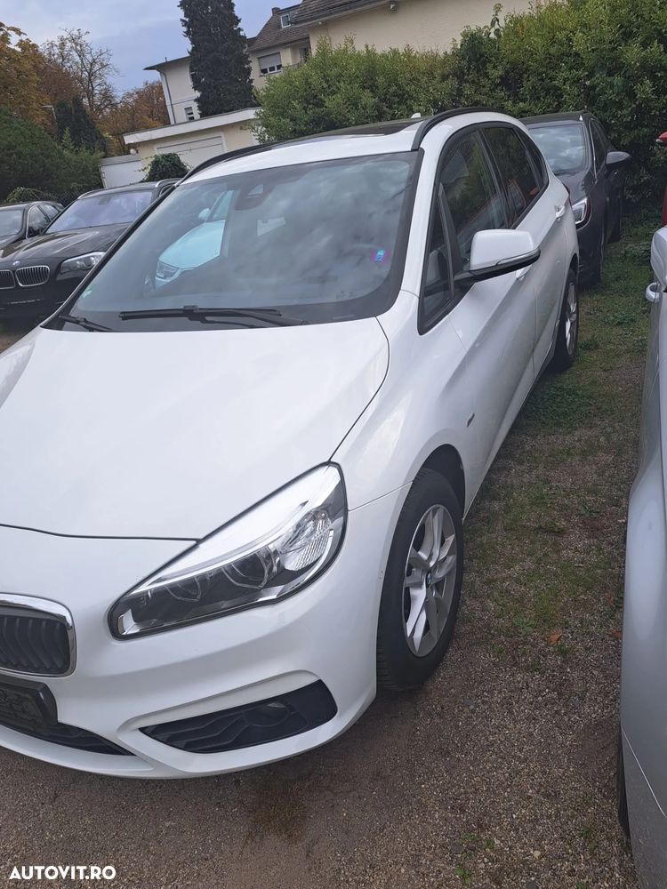 BMW Seria 2 218i Sport Line - 3