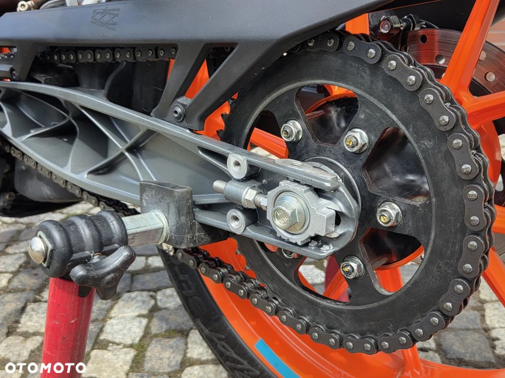 KTM Duke 390 - 18