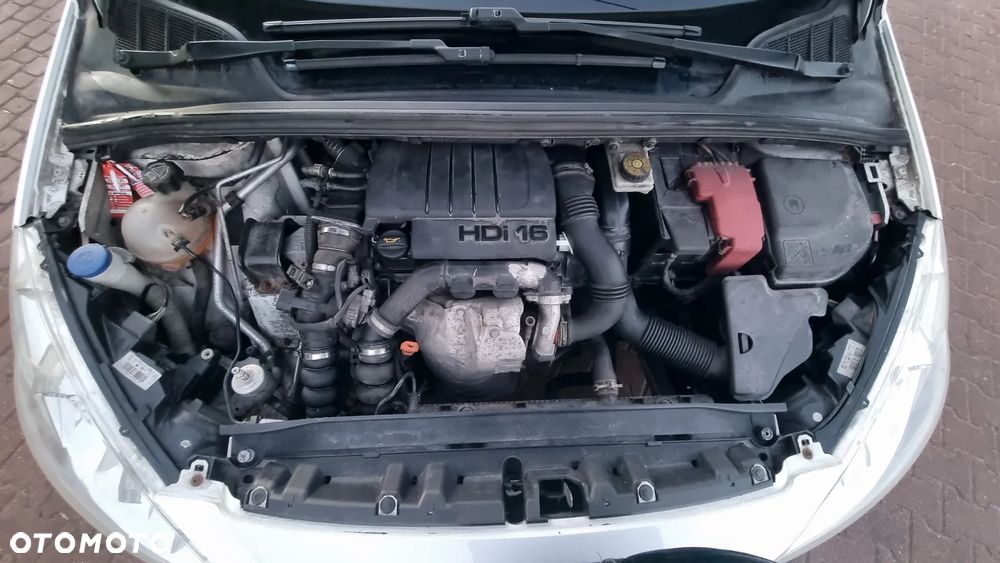 Peugeot 308 1.6 HDi Presence - 19