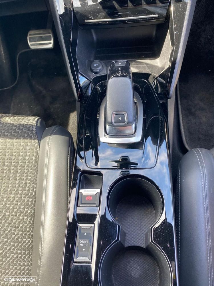 Peugeot 2008 1.5 BlueHDi GT EAT8 - 8