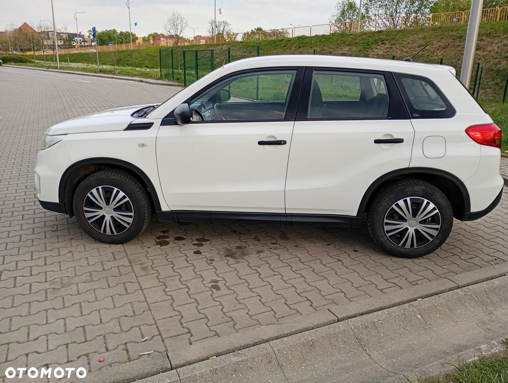 Suzuki Vitara 1.6 Comfort 2WD - 8