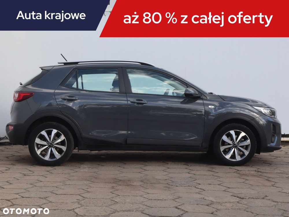 Kia Stonic - 8