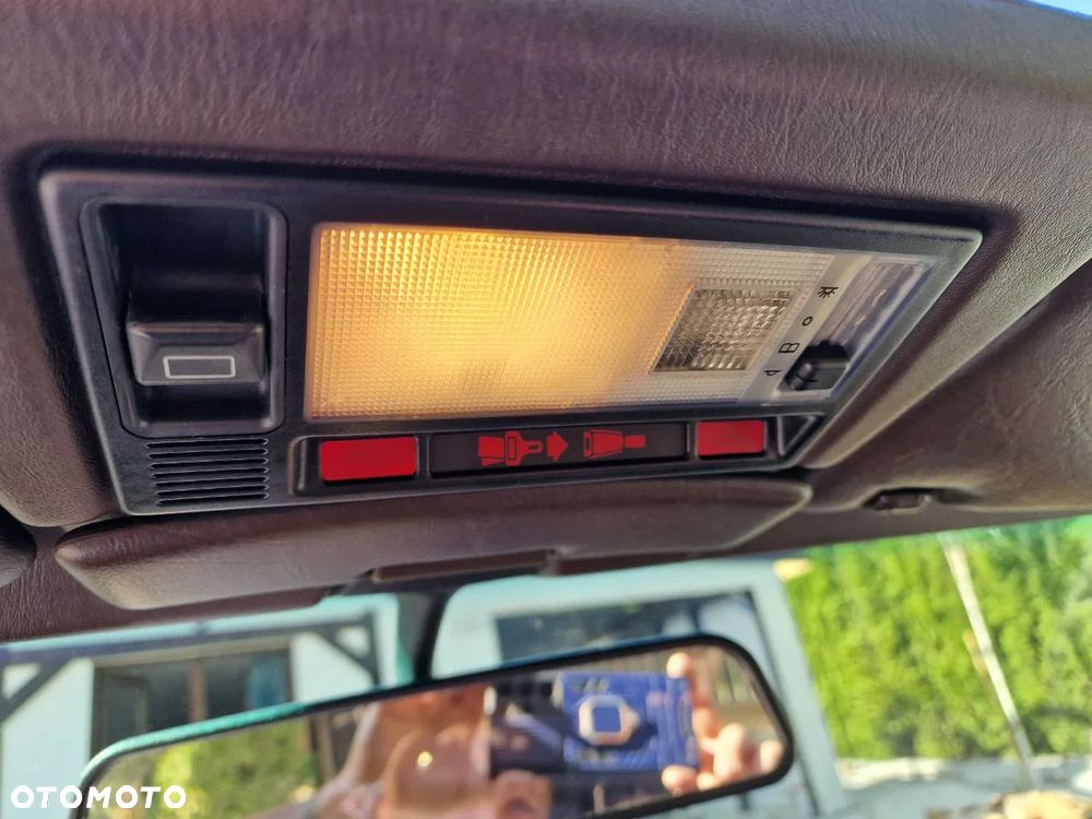 Mercedes-Benz W124 (1984-1993) - 14