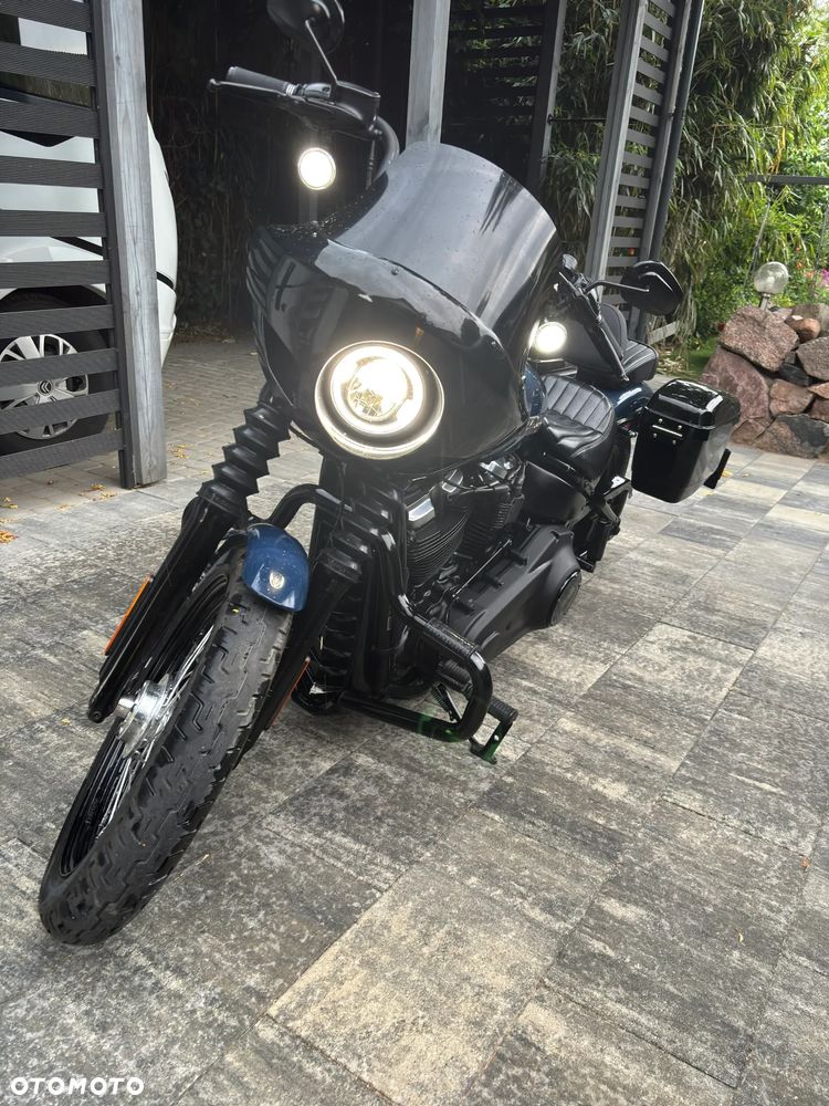 Harley-Davidson Softail Street Bob - 13