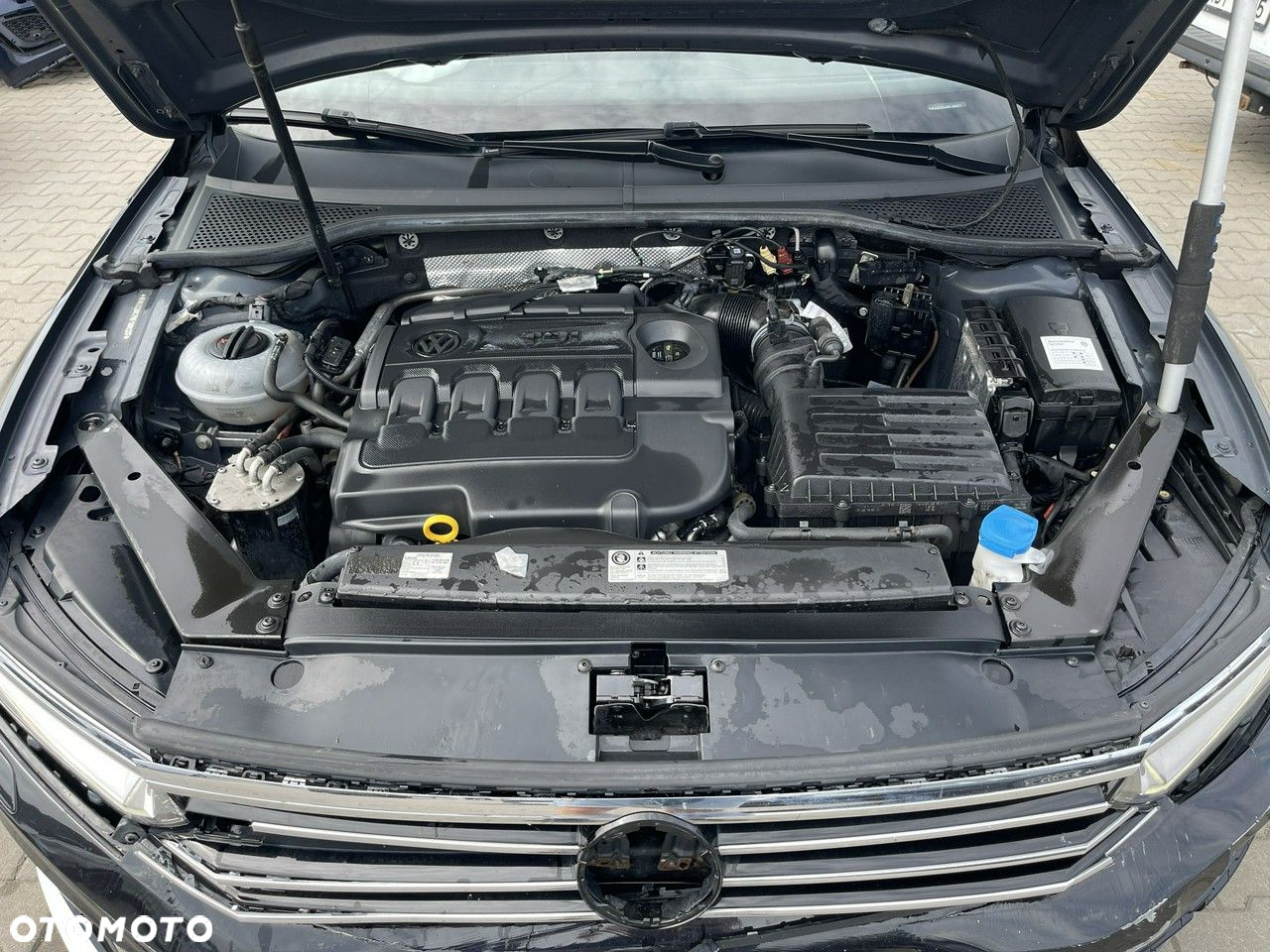 Volkswagen Passat Alltrack 2.0 TDI SCR 4Motion DSG - 12