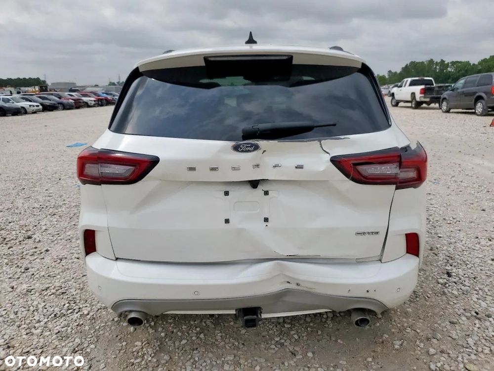 Ford Escape 2.0 EcoBoost AWD Titanium - 6