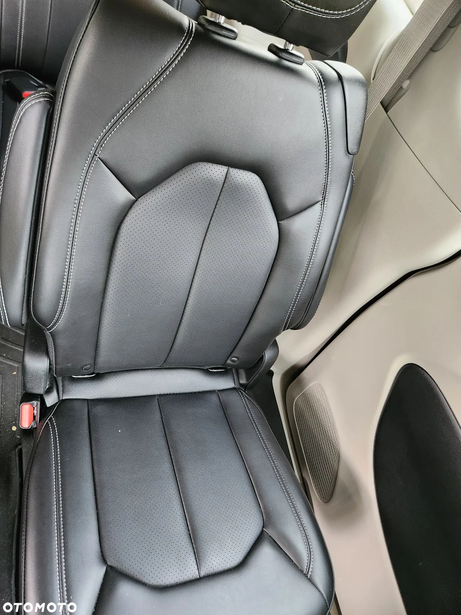 Chrysler Pacifica - 19