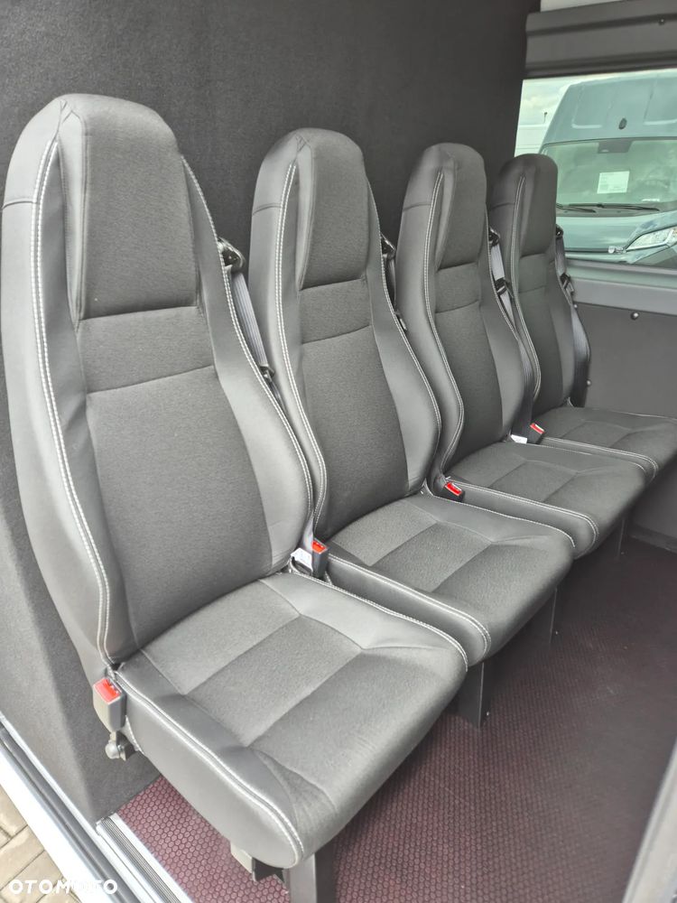 Peugeot Boxer Furgon Brygadowy 7 miejsc L3H2 2.2 140KM 2025 !! OD RĘKI !! - 9