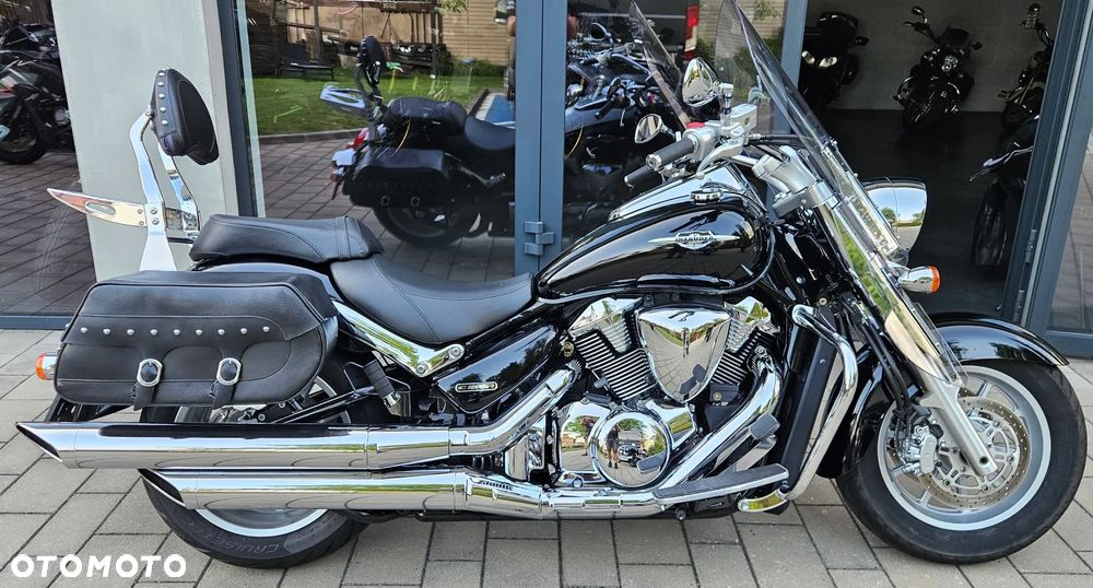 Suzuki Intruder - 23