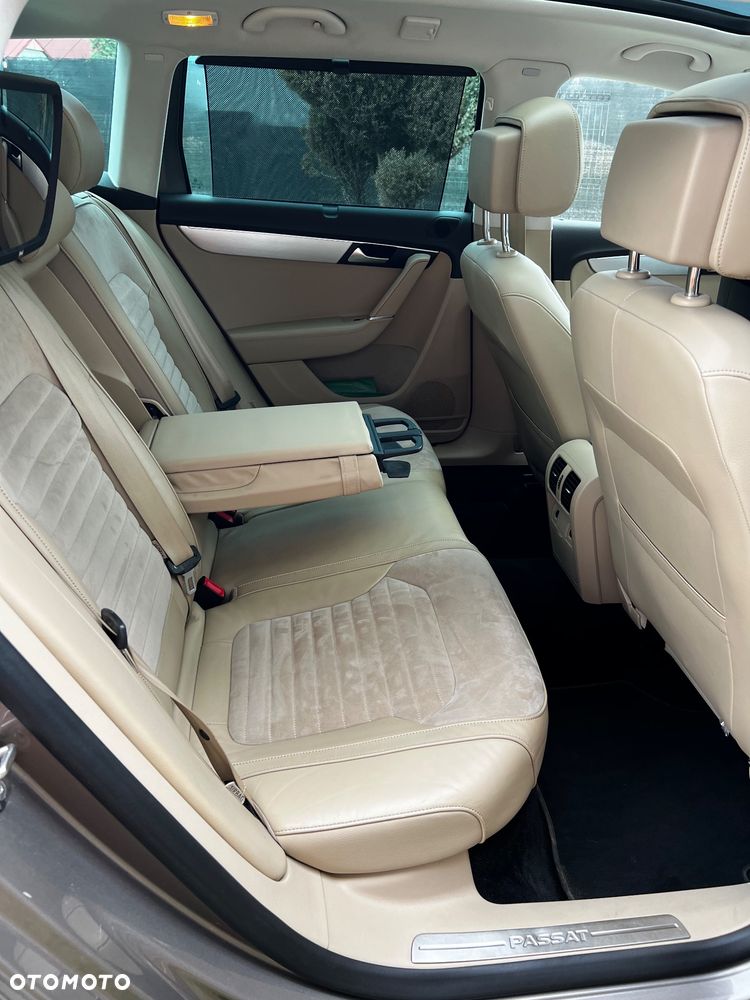 Volkswagen Passat - 16