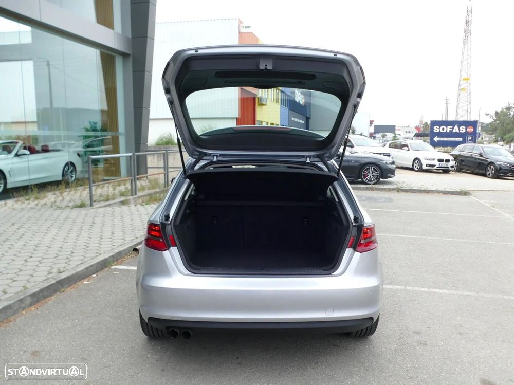 Audi A3 Sportback 2.0 TDI Advance - 14