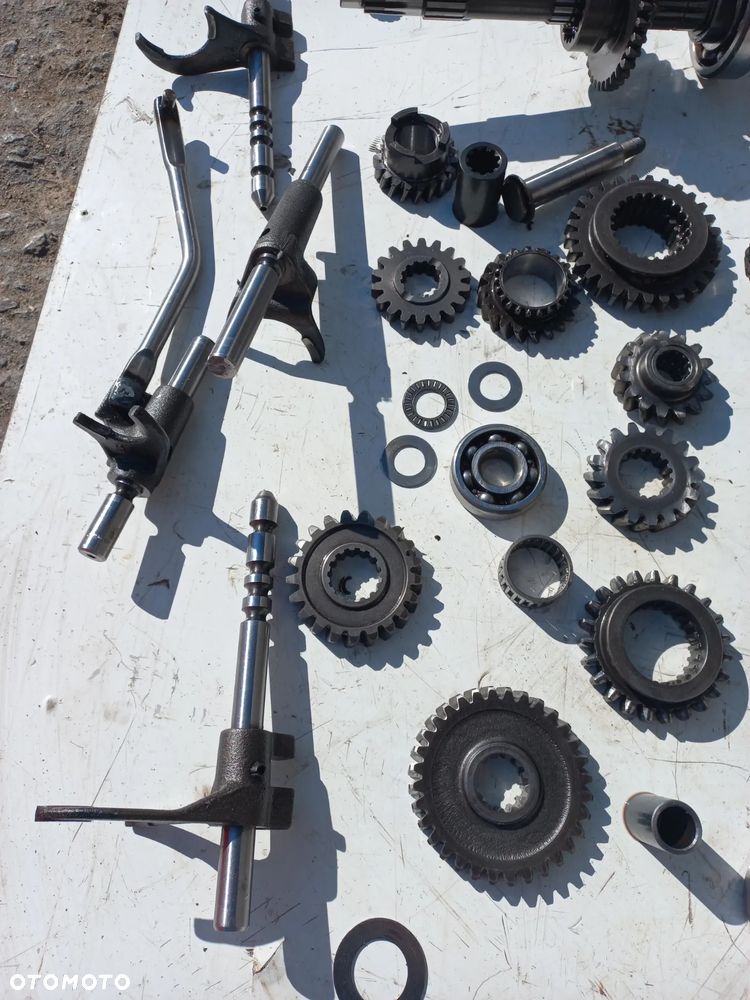 Yanmar F145 skrzynia biegów,wał,most,atak,zwrotnica,zwolnica,układ planetarny,maska,grill,most,silnik, - 3