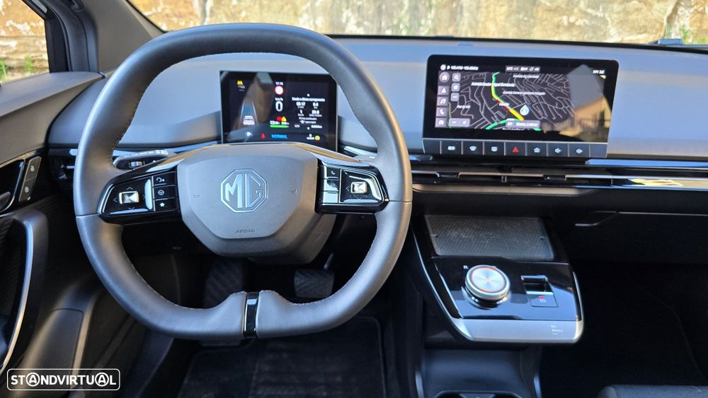 MG MG4 64 kWh Luxury - 14