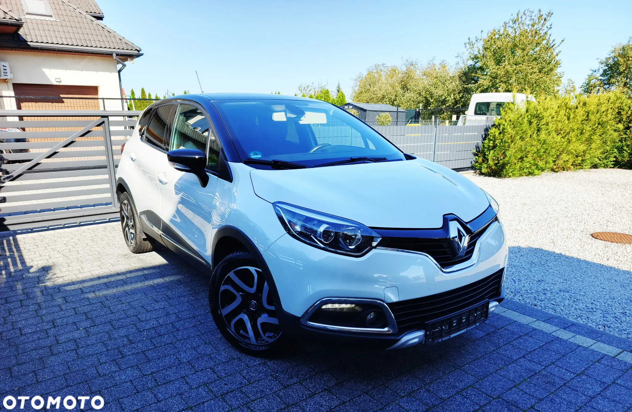 Renault Captur 1.2 Energy TCe Initiale Paris - 8