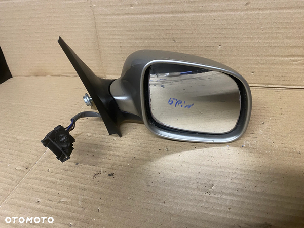 LUSTERKO PRAWE 5PIN SKODA FABIA I 1002112LLR