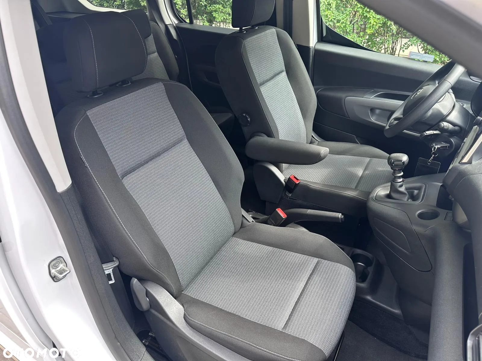 Toyota Proace City Verso Long 1.5 D-4D Business - 11