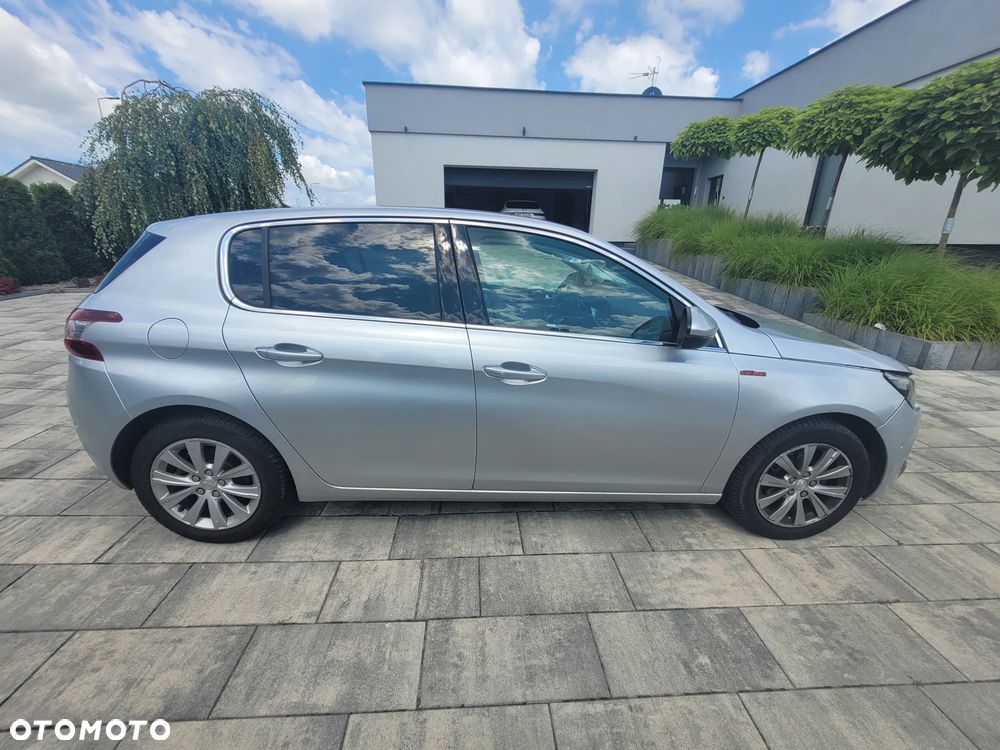 Peugeot 308 1.2 PureTech Allure S&S - 5