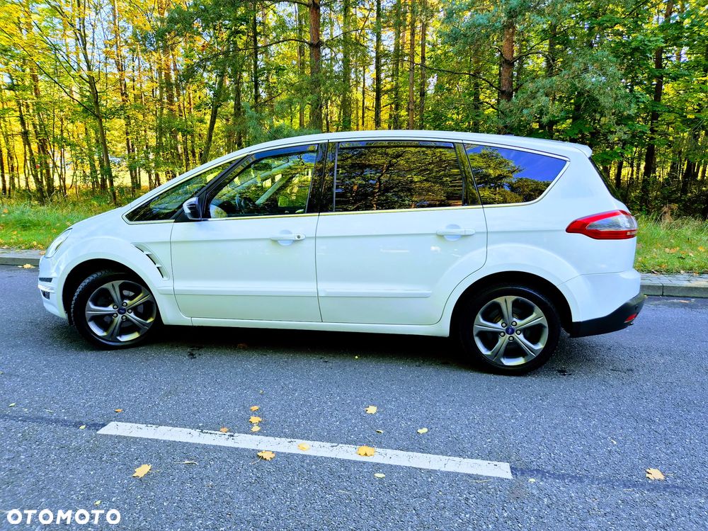 Ford S-Max 2012 photo 4