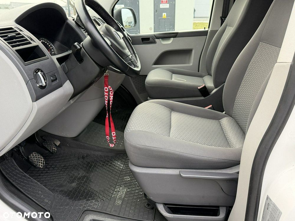 Volkswagen Transporter - 18