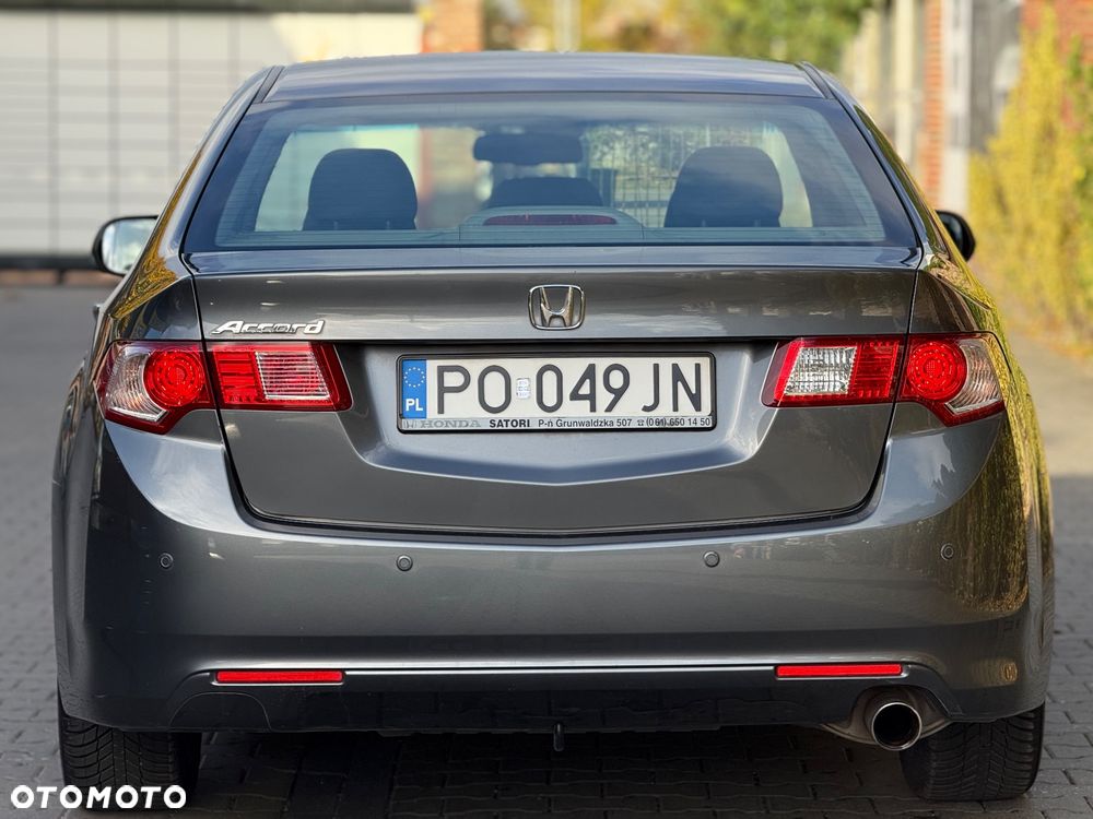 Honda Accord 2.0 Executive - 10