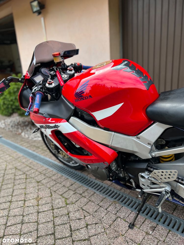 Honda CBR - 25