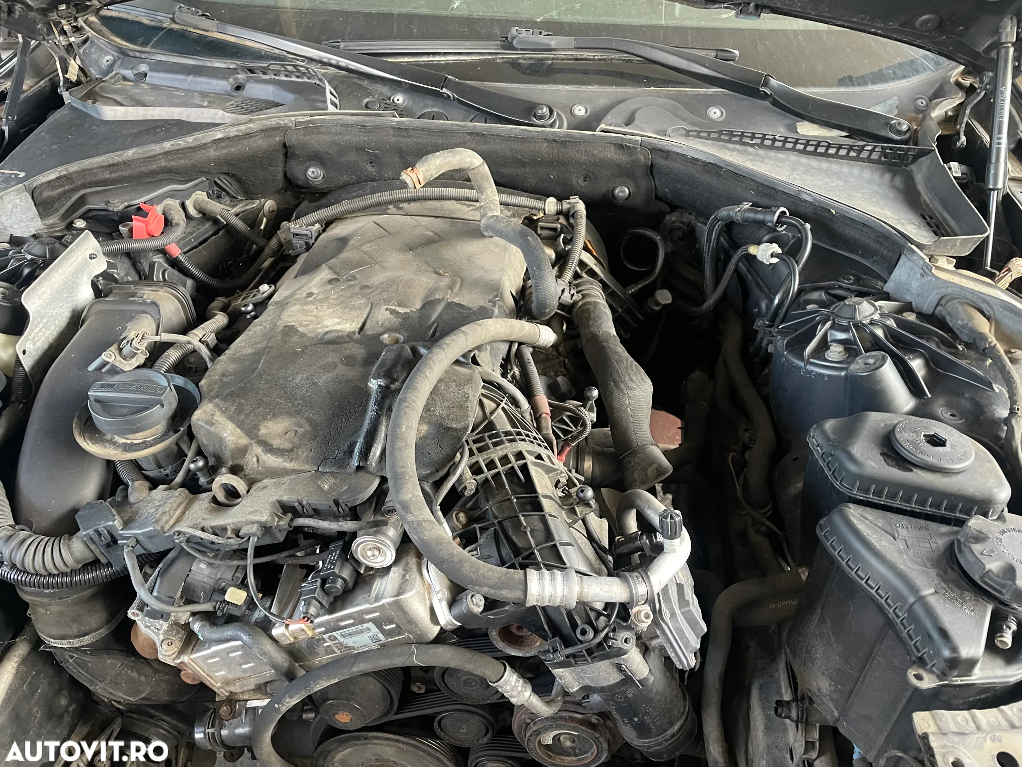 Dezmembram BMW F11 530 xd 258 cp 2012 - 10