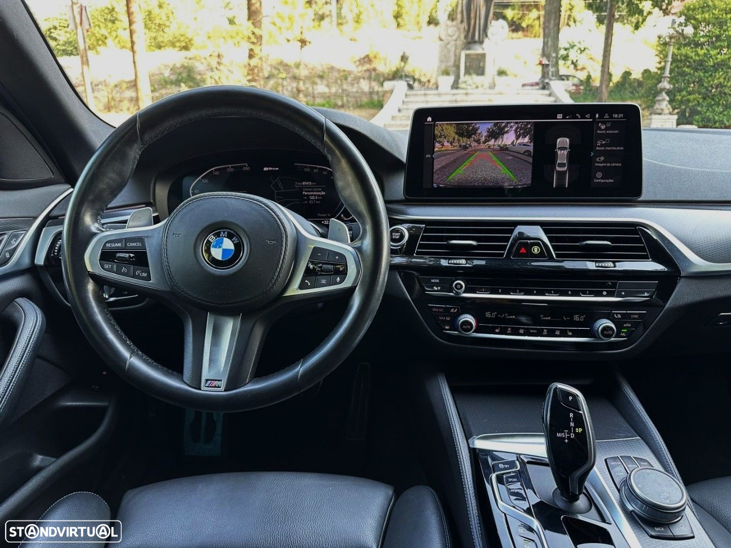 BMW 530 e Pack M - 10