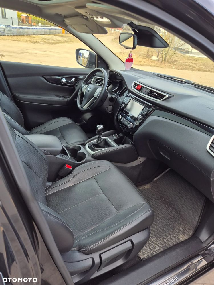 Nissan Qashqai 1.6 DCi 4x4 Black Edition EU6 - 10