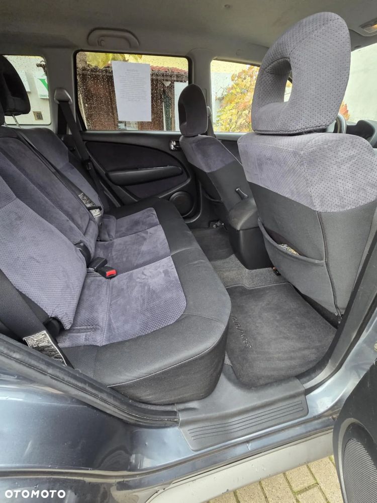 Mitsubishi Outlander 2.0 Comfort 4WD - 7