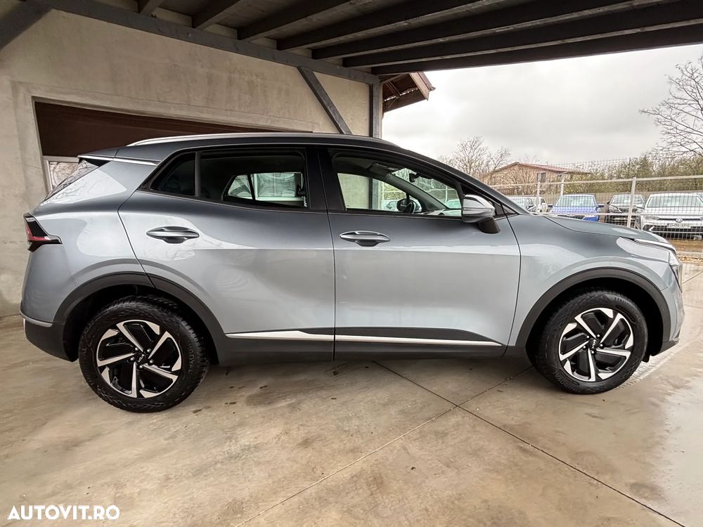 Kia Sportage 1.6 T-GDI HEV 6AT 4x2 Style - 11