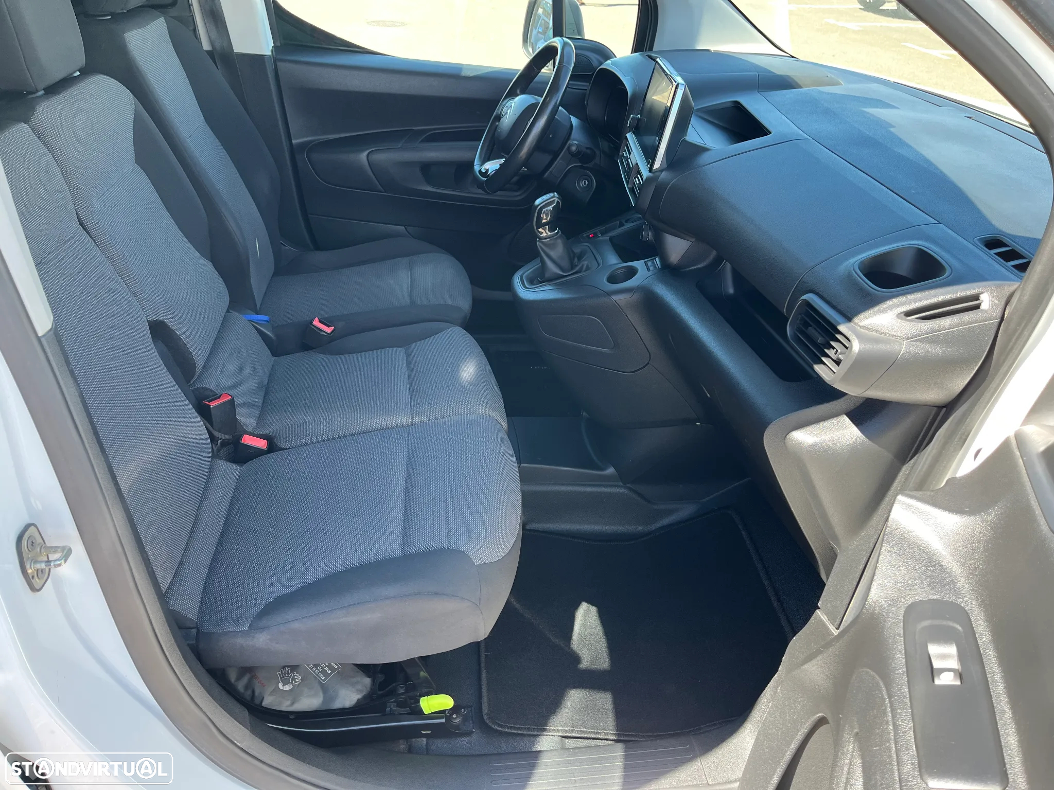 Citroën Berlingo 3 Lugares NACIONAL IVA Ded. - 16