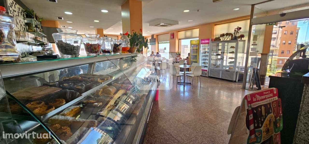 Padaria confeitaria com fabrico próprio - Grande imagem: 3/10